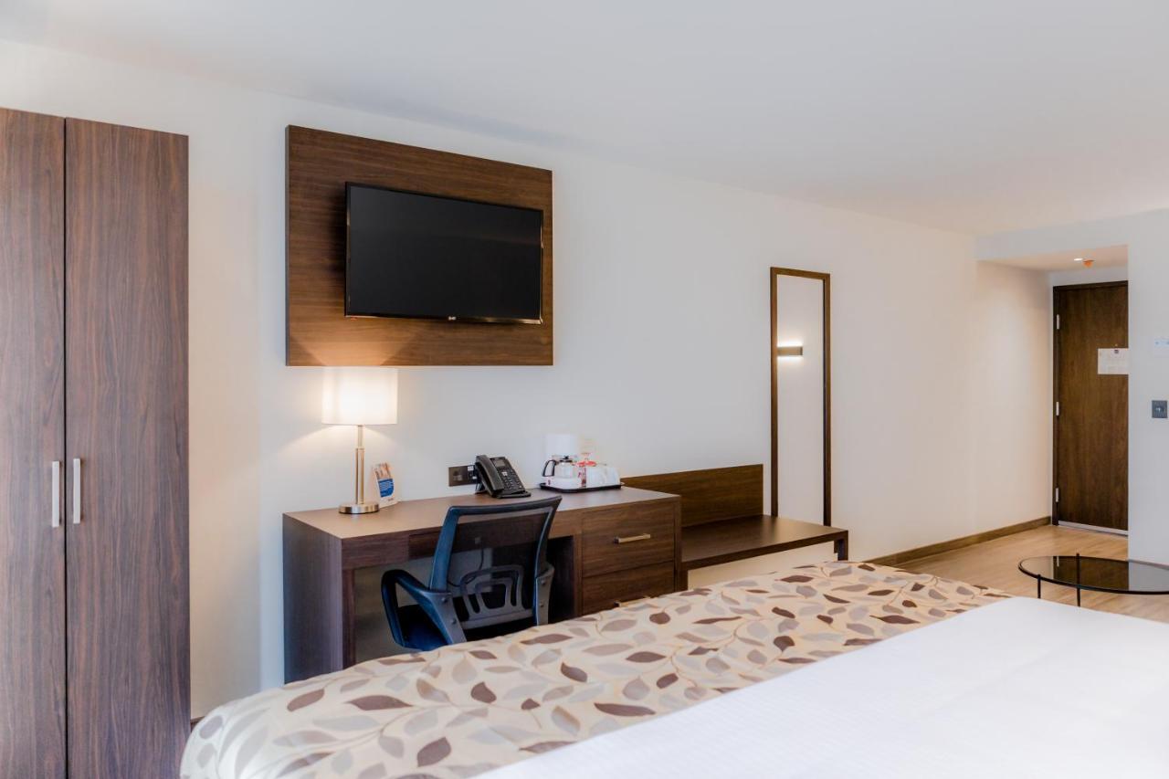 Sleep Inn Guadalajara Galerias Exteriör bild
